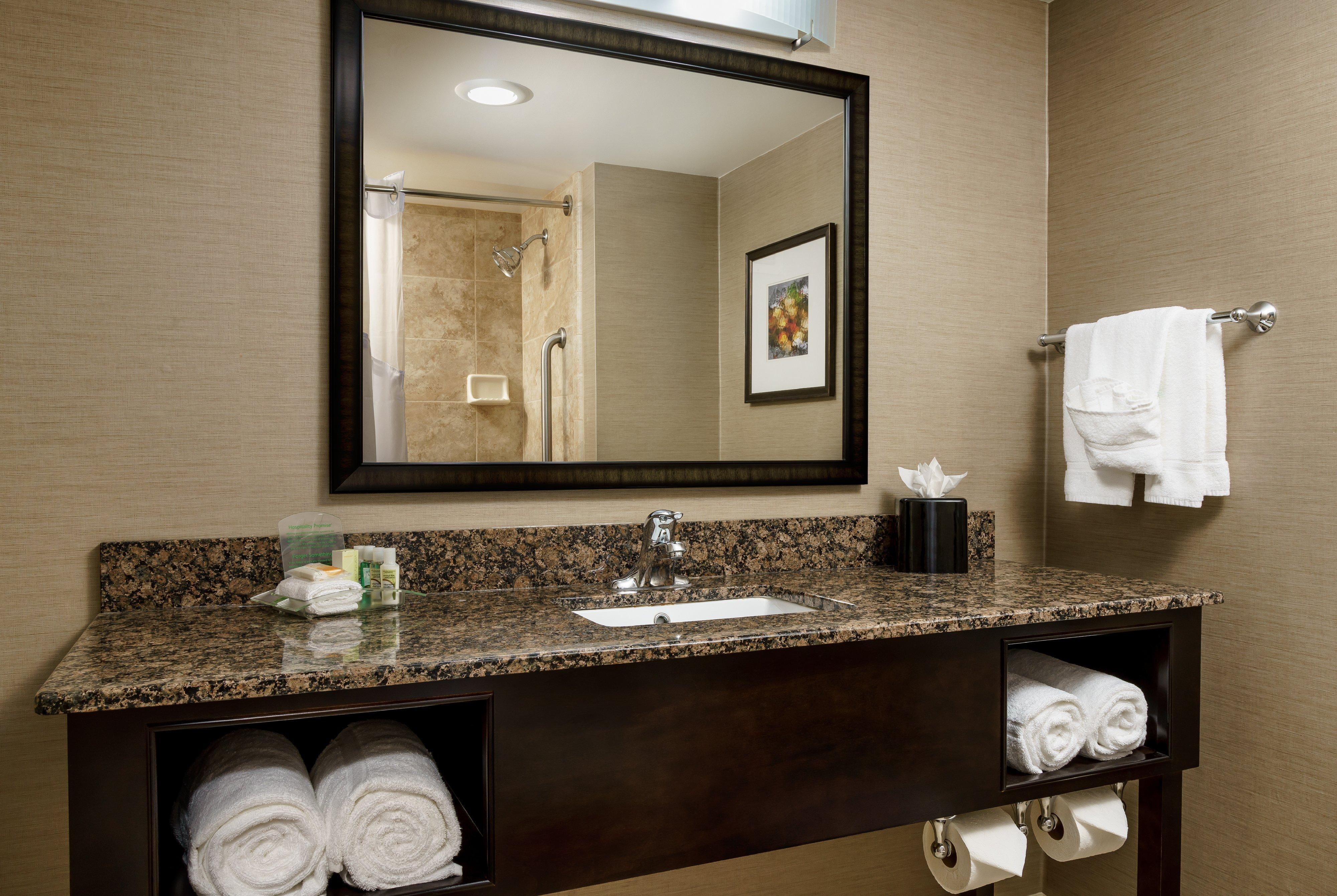Holiday Inn Charlotte University By Ihg Exterior foto